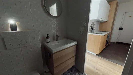 Apartments in Lyon - photo 9