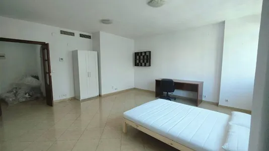 Rooms in Los Bermejales - photo 6