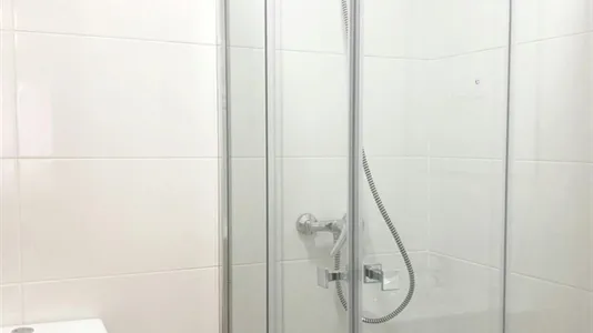 Rooms in Madrid Latina - photo 9