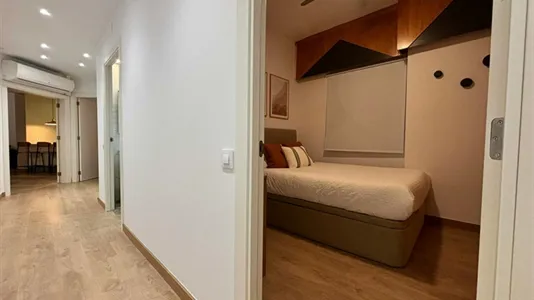 Rooms in Barcelona Eixample - photo 5