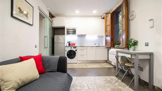Apartments in Barcelona Ciutat Vella - photo 5