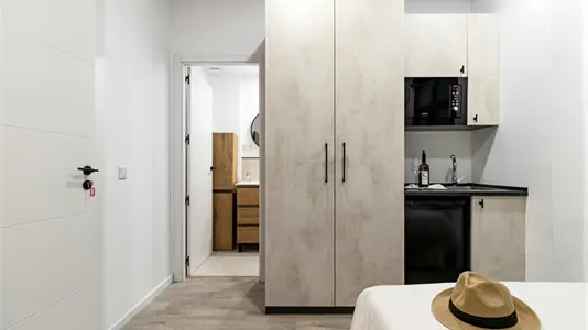 Rooms in Madrid Moncloa-Aravaca - photo 7
