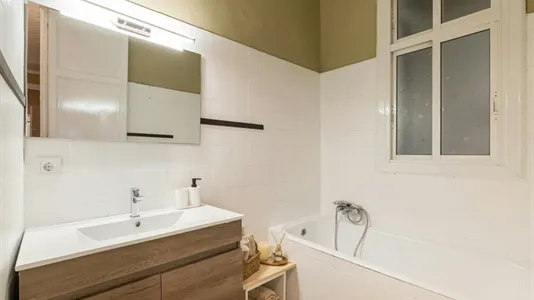 Rooms in Barcelona Eixample - photo 9