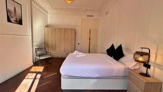 Rooms in Barcelona Eixample - photo 4