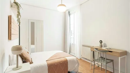 Rooms in Madrid Centro - photo 5