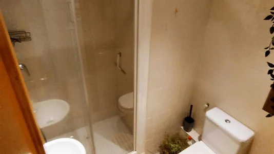 Rooms in Barcelona Eixample - photo 4