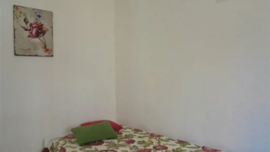 Rooms in Almada - photo 3