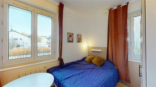 Rooms in Saint-Julien-en-Genevois - photo 1