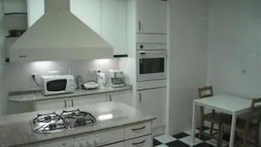 Rooms in Barcelona Les Corts - photo 4