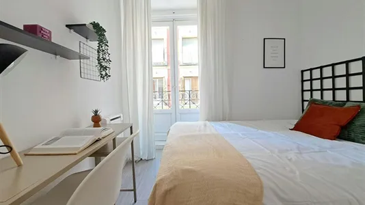 Rooms in Madrid Centro - photo 10