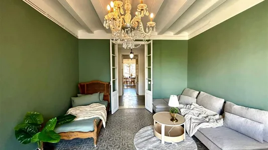Apartments in Barcelona Ciutat Vella - photo 3