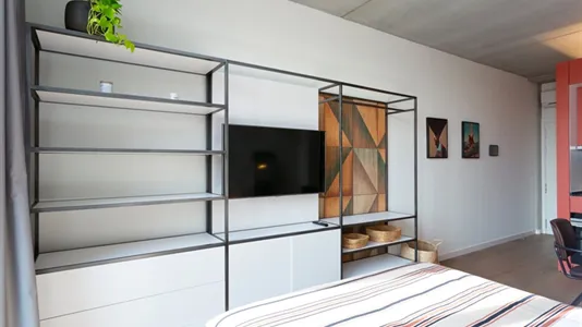 Apartments in Barcelona Eixample - photo 6