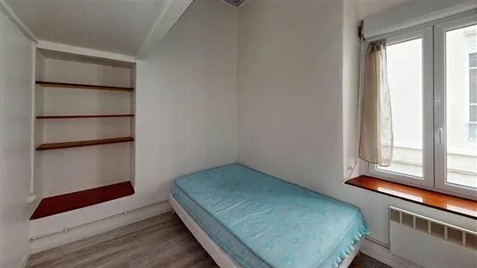 Apartments in Nîmes - photo 7