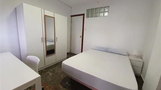 Rooms in Granada - photo 7