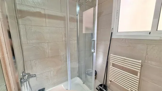 Rooms in Barcelona Sants-Montjuïc - photo 6