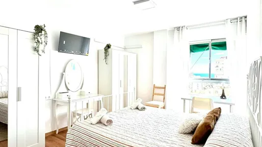 Rooms in Torremolinos - photo 3
