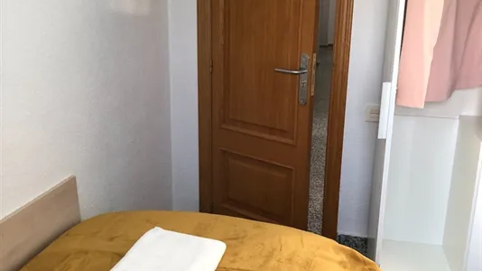 Rooms in Burjassot - photo 7