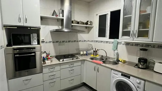 Rooms in Barcelona Eixample - photo 4