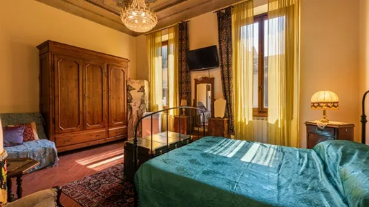 Apartments in Florence - photo 9