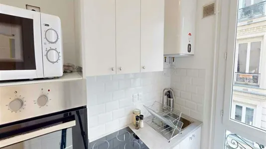 Rooms in Paris 9ème arrondissement - photo 8