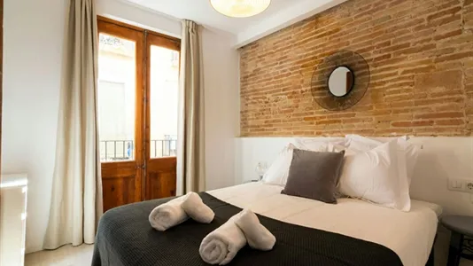Apartments in Barcelona Ciutat Vella - photo 7