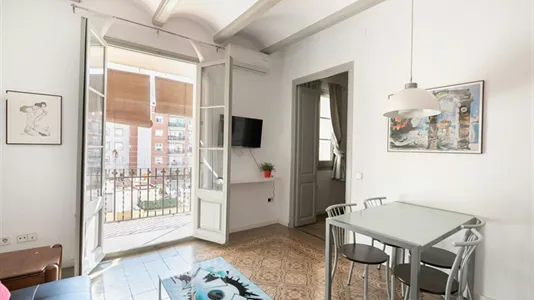 Apartments in Barcelona Eixample - photo 3