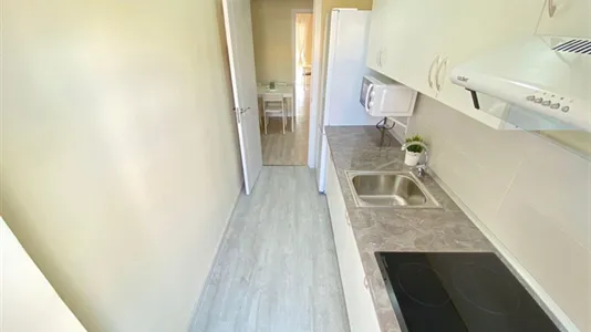 Rooms in Madrid San Blas - photo 8