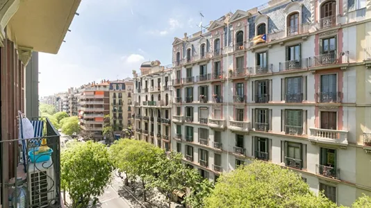 Apartments in Barcelona Eixample - photo 3