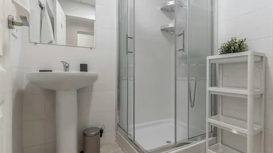 Rooms in Madrid Centro - photo 5