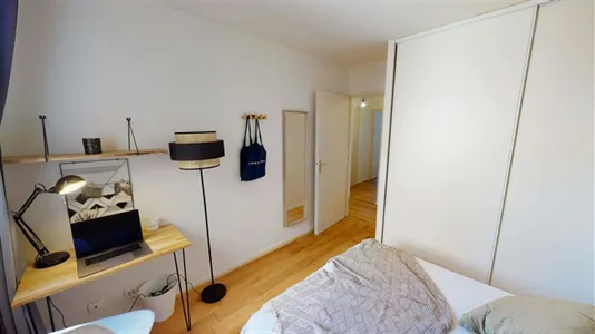 Rooms in Lyon - photo 2