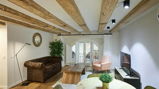 Apartments in Barcelona Ciutat Vella - photo 4