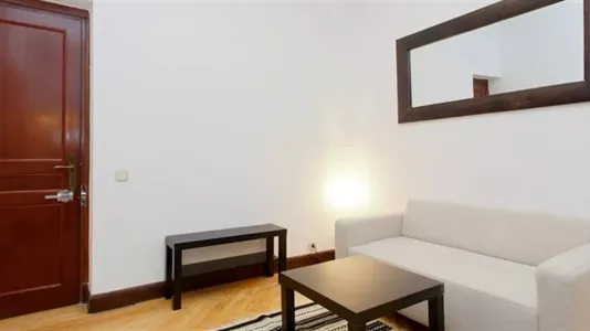 Rooms in Madrid Chamberí - photo 4