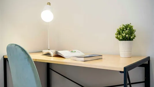 Rooms in Madrid Chamberí - photo 4