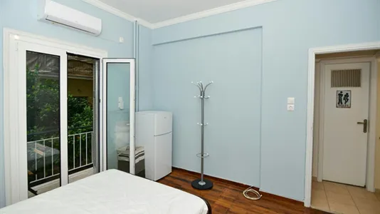 Rooms in Galatsi - photo 4