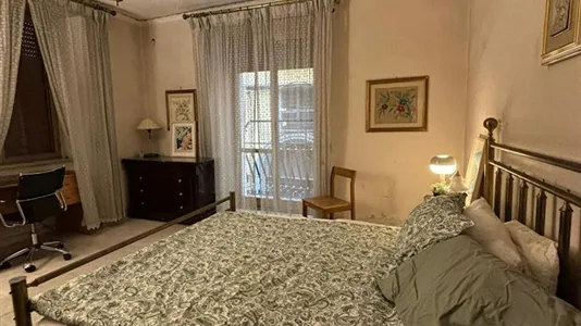 Rooms in Napoli Municipalità 4 - photo 3