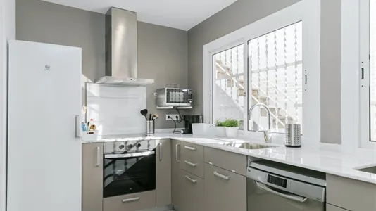 Rooms in El Prat de Llobregat - photo 9