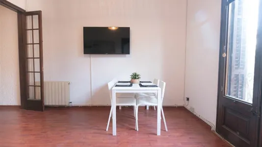 Rooms in Barcelona Eixample - photo 10