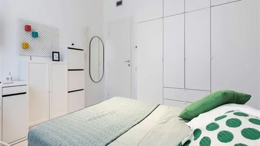 Rooms in Milano Zona 5 - Vigentino, Chiaravalle, Gratosoglio - photo 3