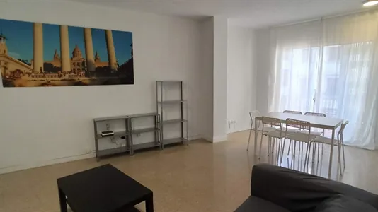 Rooms in Barcelona Eixample - photo 8