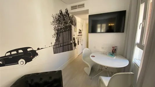 Rooms in Madrid Salamanca - photo 5
