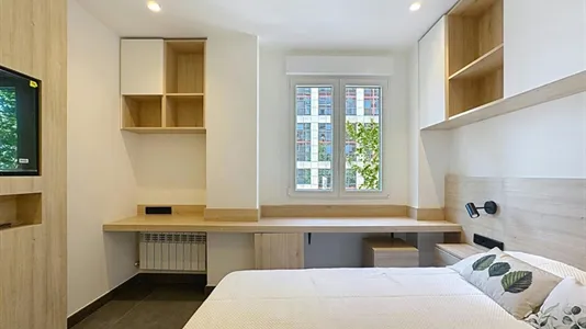 Rooms in Madrid Chamartín - photo 9