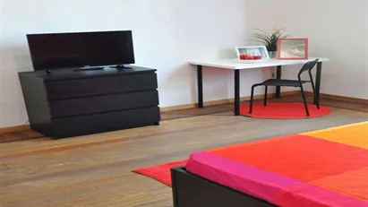 Room for rent in Milano Zona 2 - Stazione Centrale, Gorla, Turro, Greco, Crescenzago, Milan