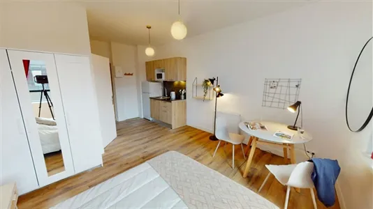 Rooms in Nanterre - photo 2