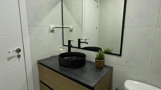 Rooms in Madrid Hortaleza - photo 9