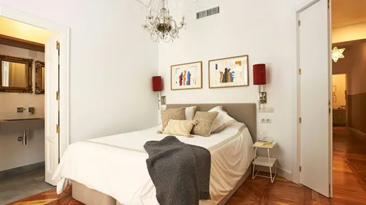 Rooms in Madrid Centro - photo 1