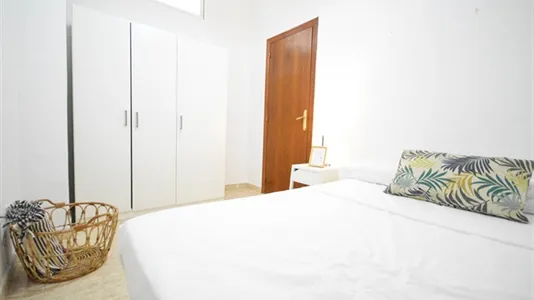 Apartments in Valencia L'Eixample - photo 4