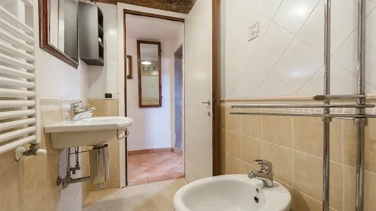 Rooms in Florence - photo 8