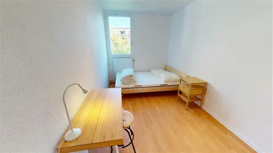Rooms in Grenoble - photo 4