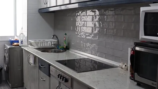 Rooms in Málaga - photo 6