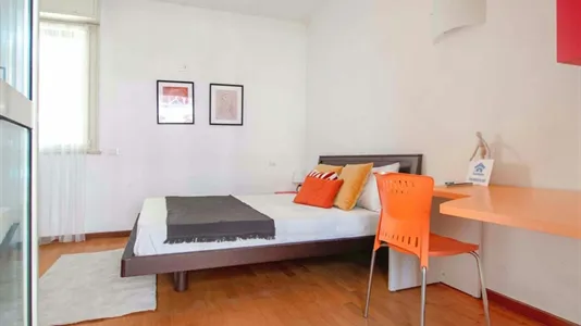 Rooms in Milano Zona 5 - Vigentino, Chiaravalle, Gratosoglio - photo 2